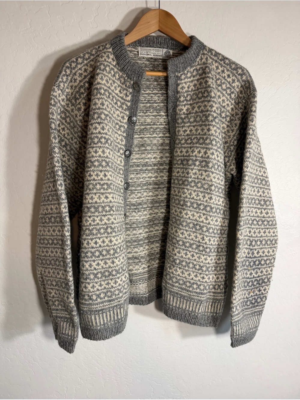 Vintage Husfliden Bergen Hand Knitted Norwegian Pure Wool Cardigan Sweater Gray